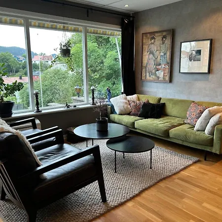 Family-friendly Townhouse On Landas شقة *