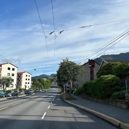 公寓 Family-friendly Townhouse On Landas